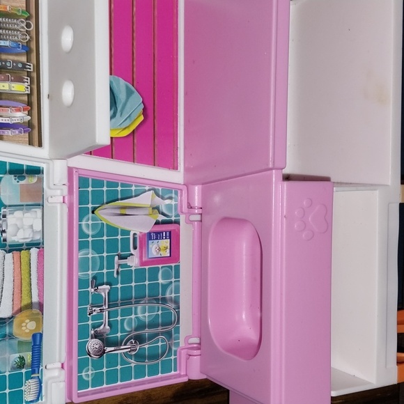 Barbie & Chelsea Pet Clinic - Picture 2 of 2